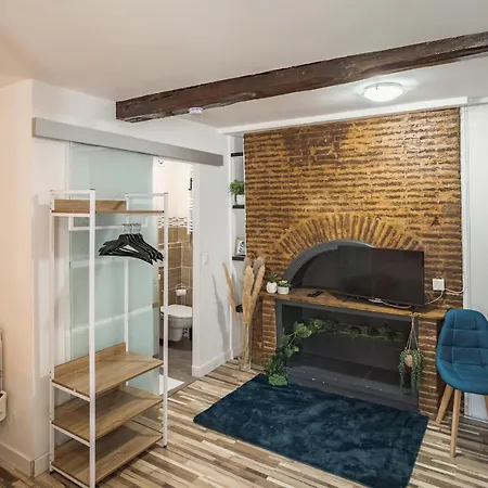Charme Du Bouchon - Ideal Place Apartman Troyes